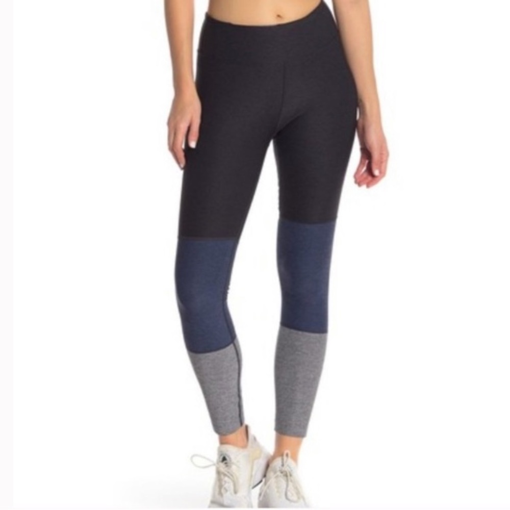 🎉LAST CALL🎉 Outdoor Voices 7/8 Gray Blue Colorblock Leggings S